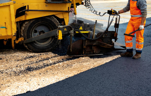 Best Concrete Driveway Installation  in Stanwood, WA